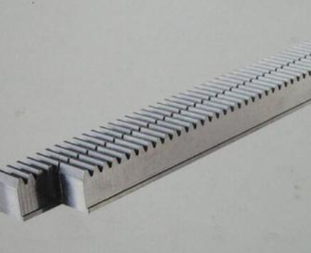 內(nèi)齒環(huán)型齒條加工方法